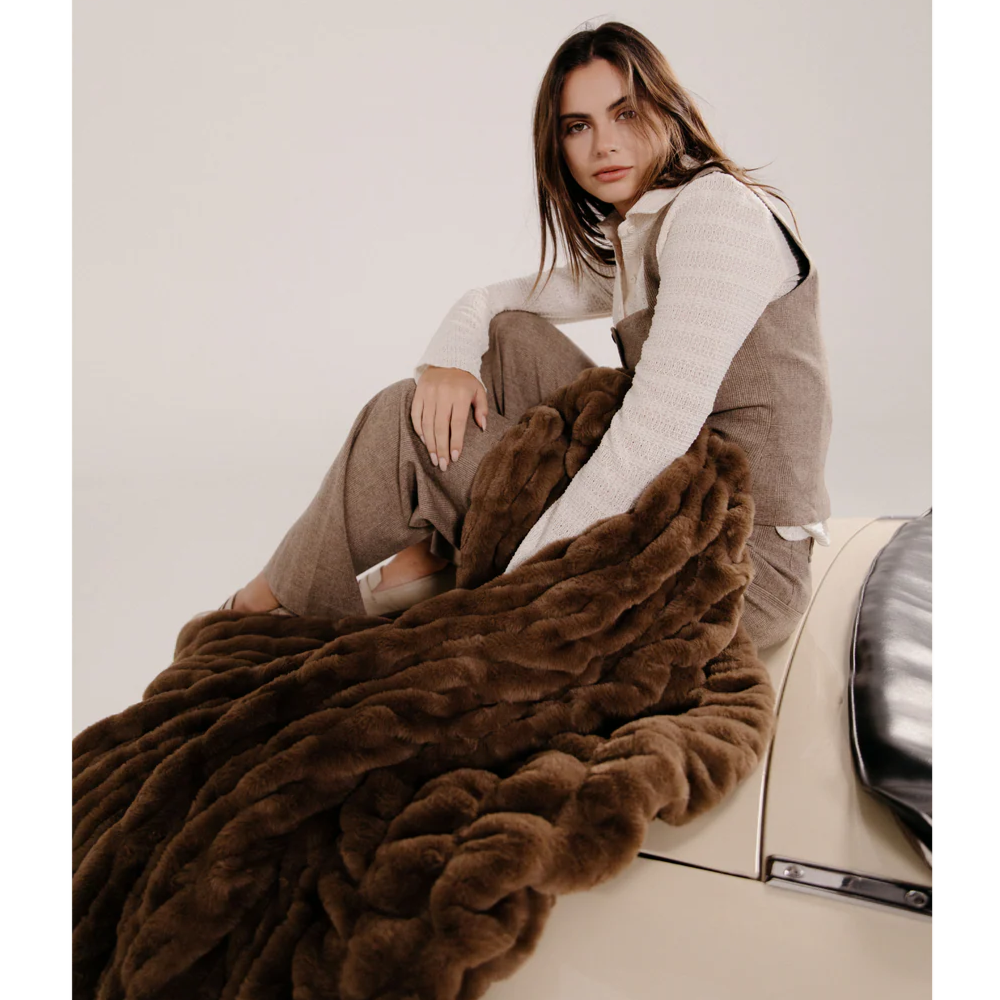 SereneWeave™ Faux-Fur Throw & Blanket